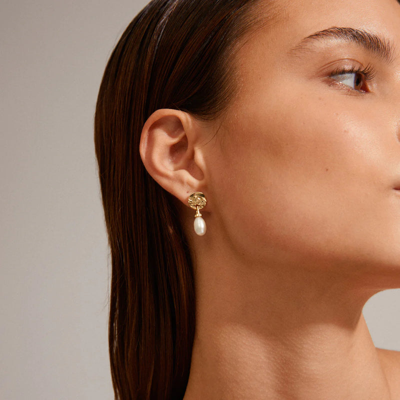 Heat Gold Plated Pearl Earrings