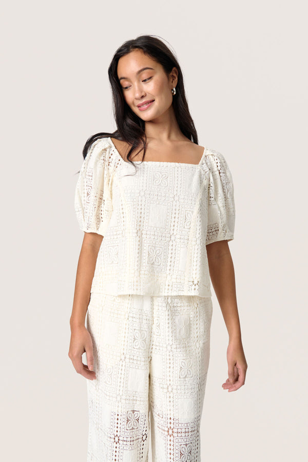 Coopelia Blouse
