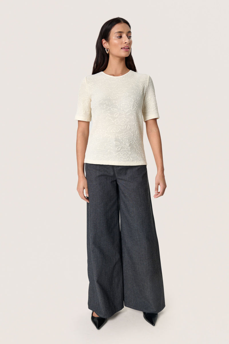 Lupina Claudetta Tee