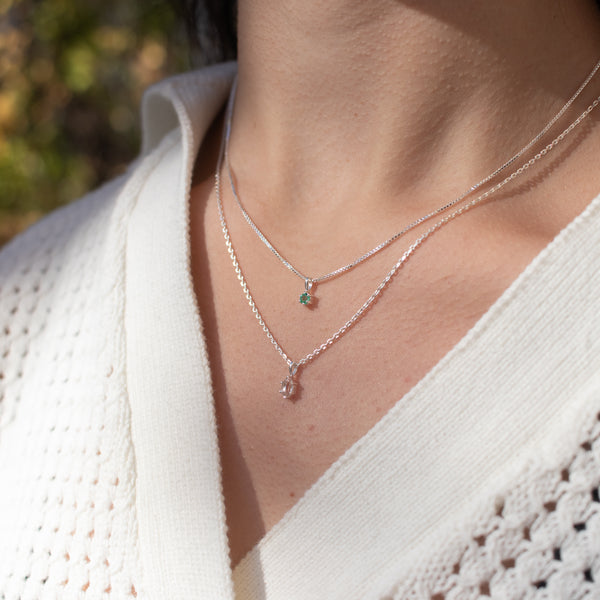 Silver Round Claw Set Emerald Necklace
