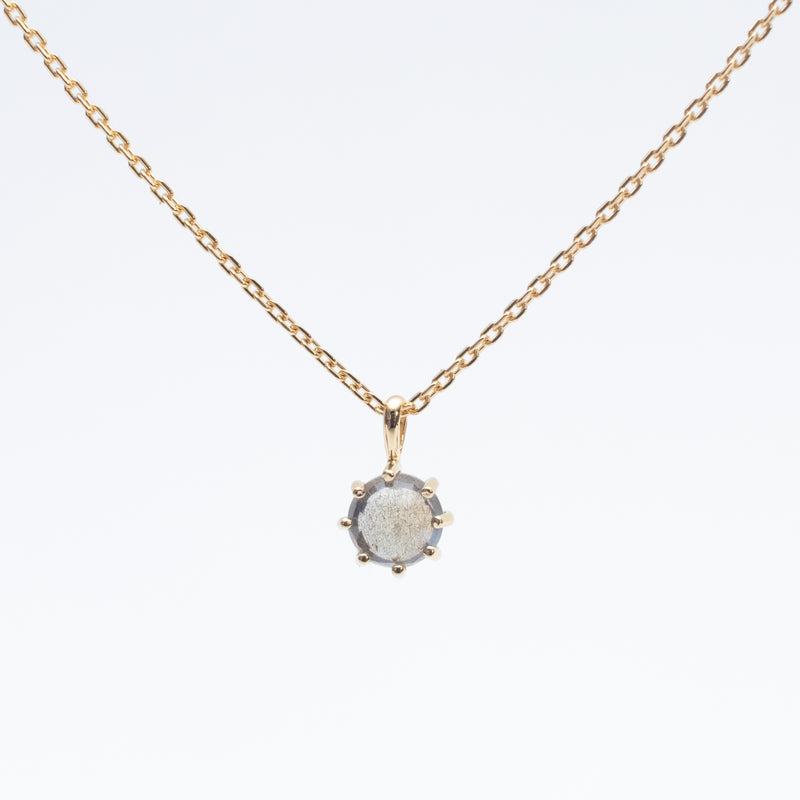 Gold Vermeil Round Claw Set Labradorite Necklace