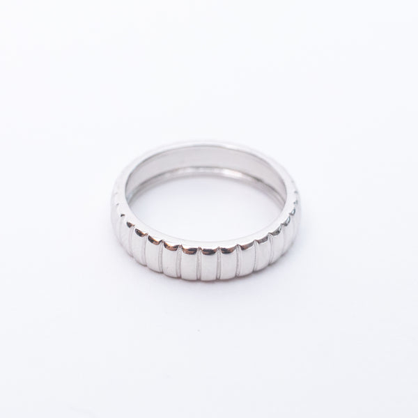 Silver Oval Ridged Band