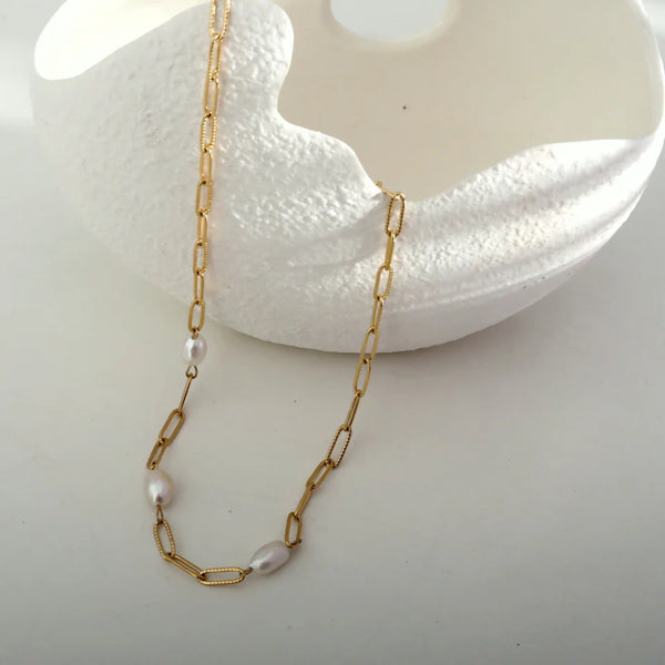York Gold & Pearl Necklace