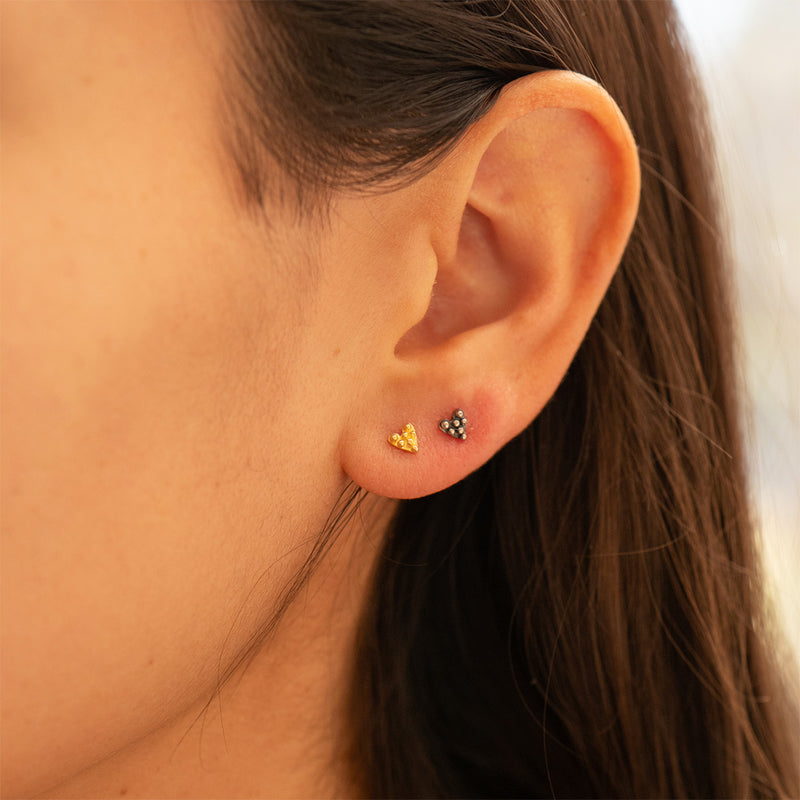 Extra Small Kebaikan Heart Studs