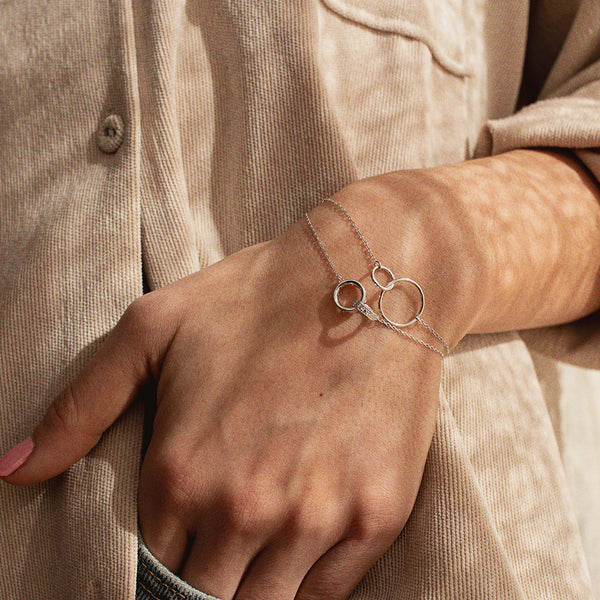 Interlocking Rings Bracelet