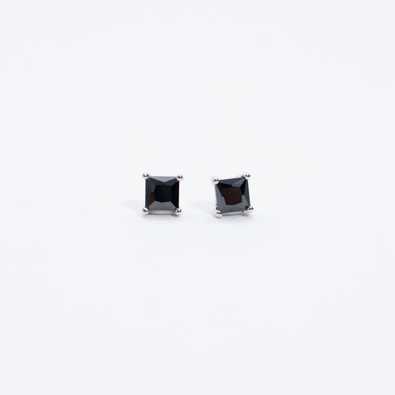 Silver Square Faceted Claw Set Onyx Studs
