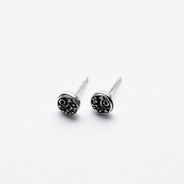 Silver Kebaikan Circle Studs