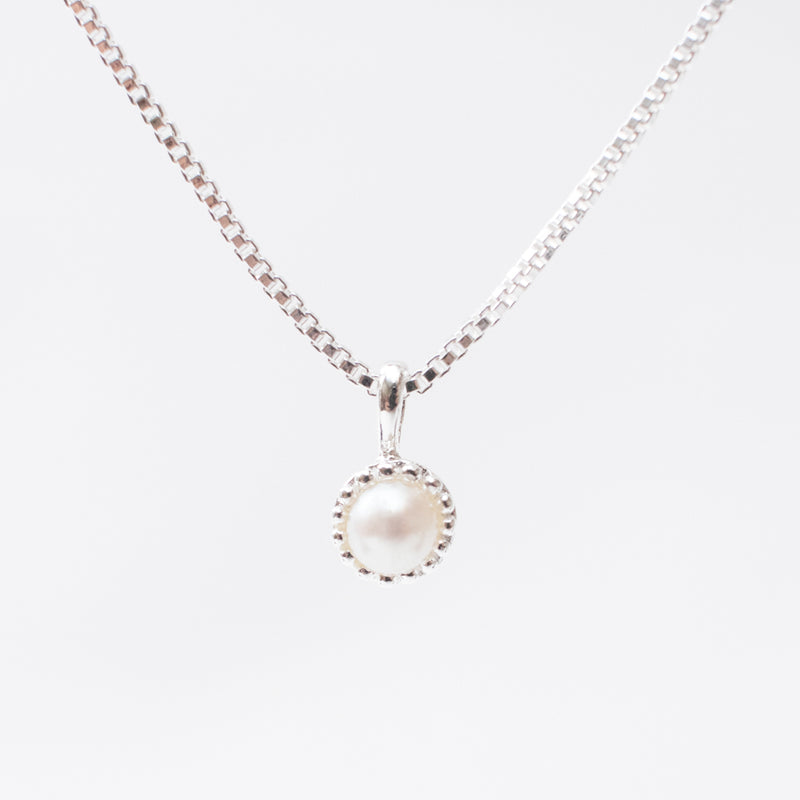 Silver & Freshwater Pearl Milgrain Edge Necklace